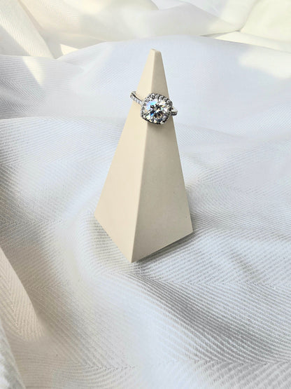 Pyramid Ring Holder